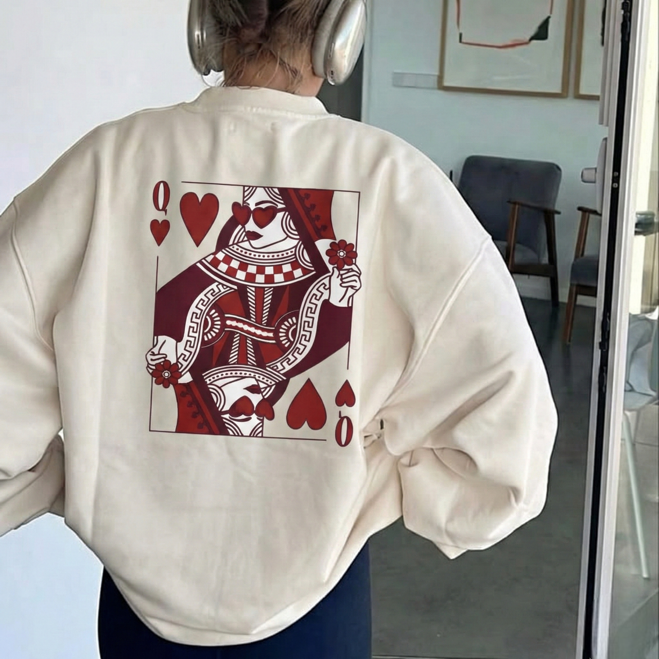 Queen of Hearts Crewneck Sweatshirt